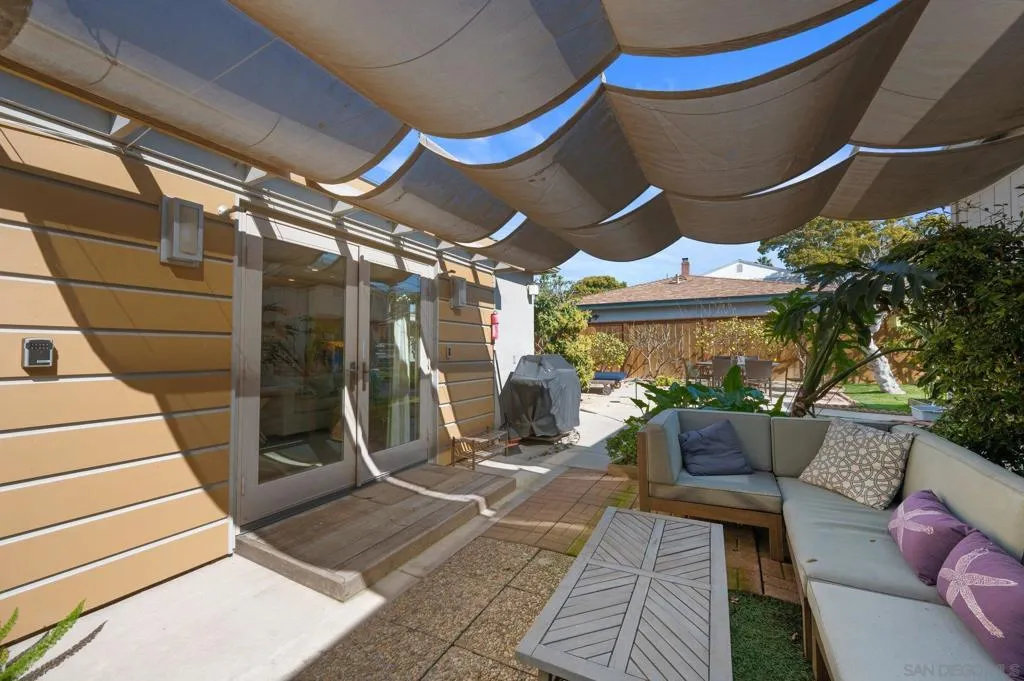 535 537 1/2 Fern Glen 3, La Jolla, California 92037 home-pic-26